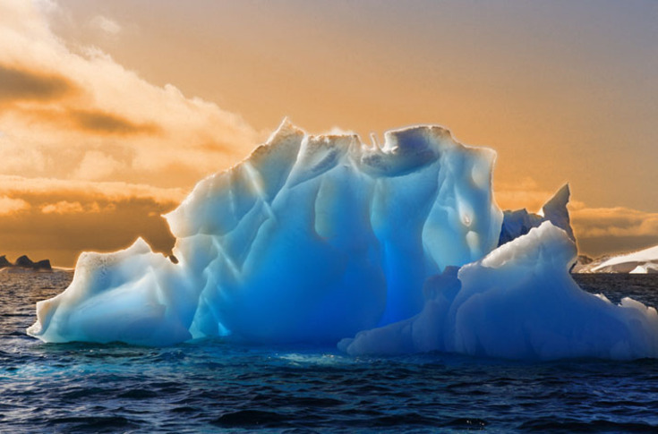 https://climatesciences.jpl.nasa.gov/system/content_pages/main_images/33_ccs-iceberg-780x469.jpg